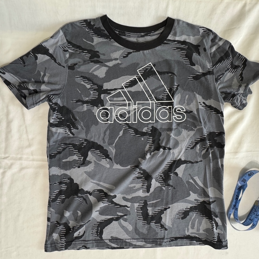 Adidas Camo Grey Boys Medium T-Shirt